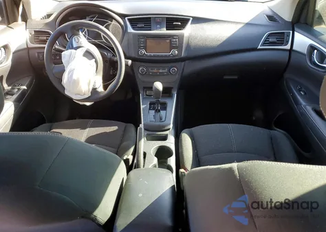 2018 Nissan Sentra S z USA, uszkodzony, nr VIN 3N1AB7AP9JY228530